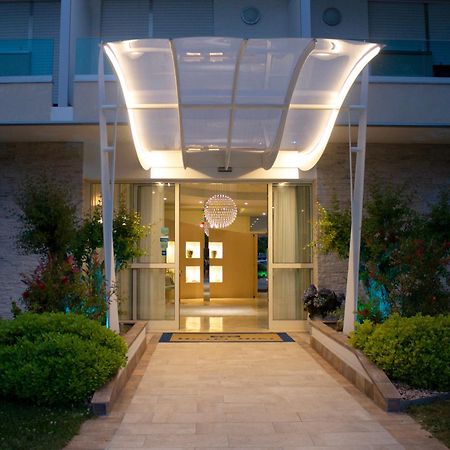 Hotel Hiki 3 Superior Bibione Exterior photo