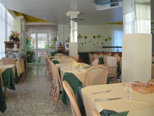 Hotel Hiki 3 Superior Bibione Exterior photo
